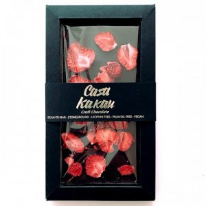 Черен шоколад с ягоди Casa Kakau 70 гр.